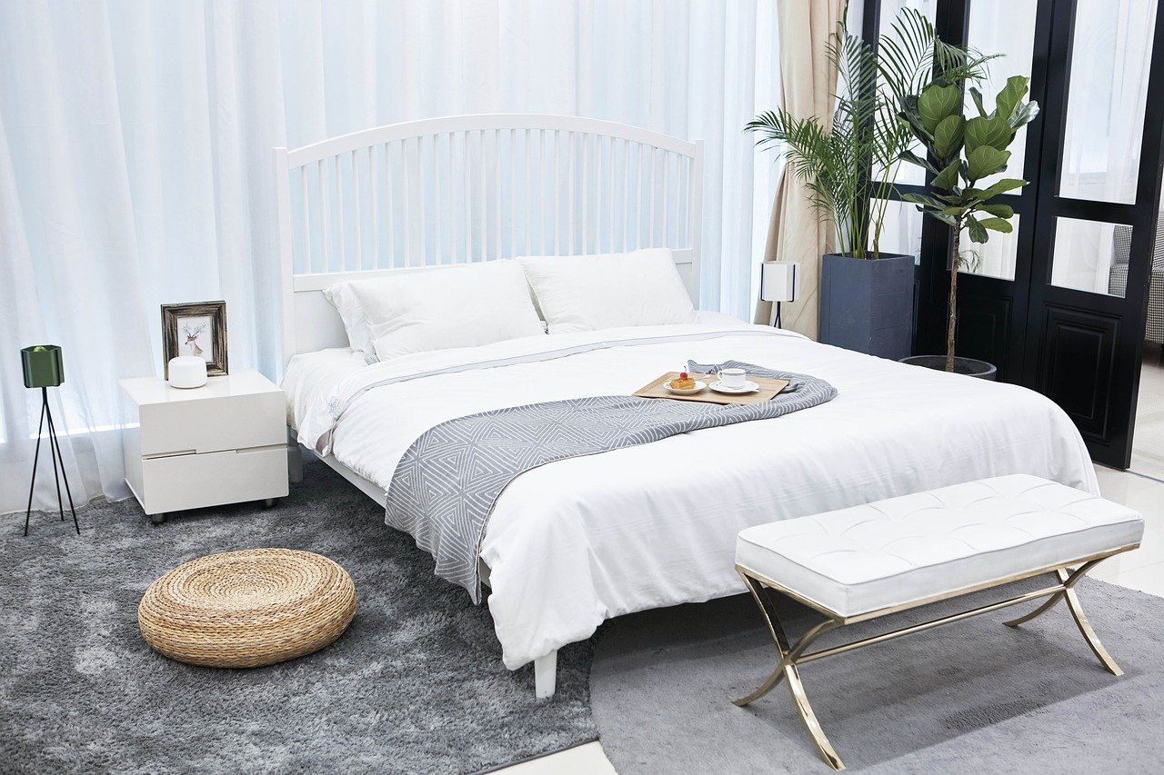 The<strong>glamour bedroom</strong> – we suggest how to arrange it