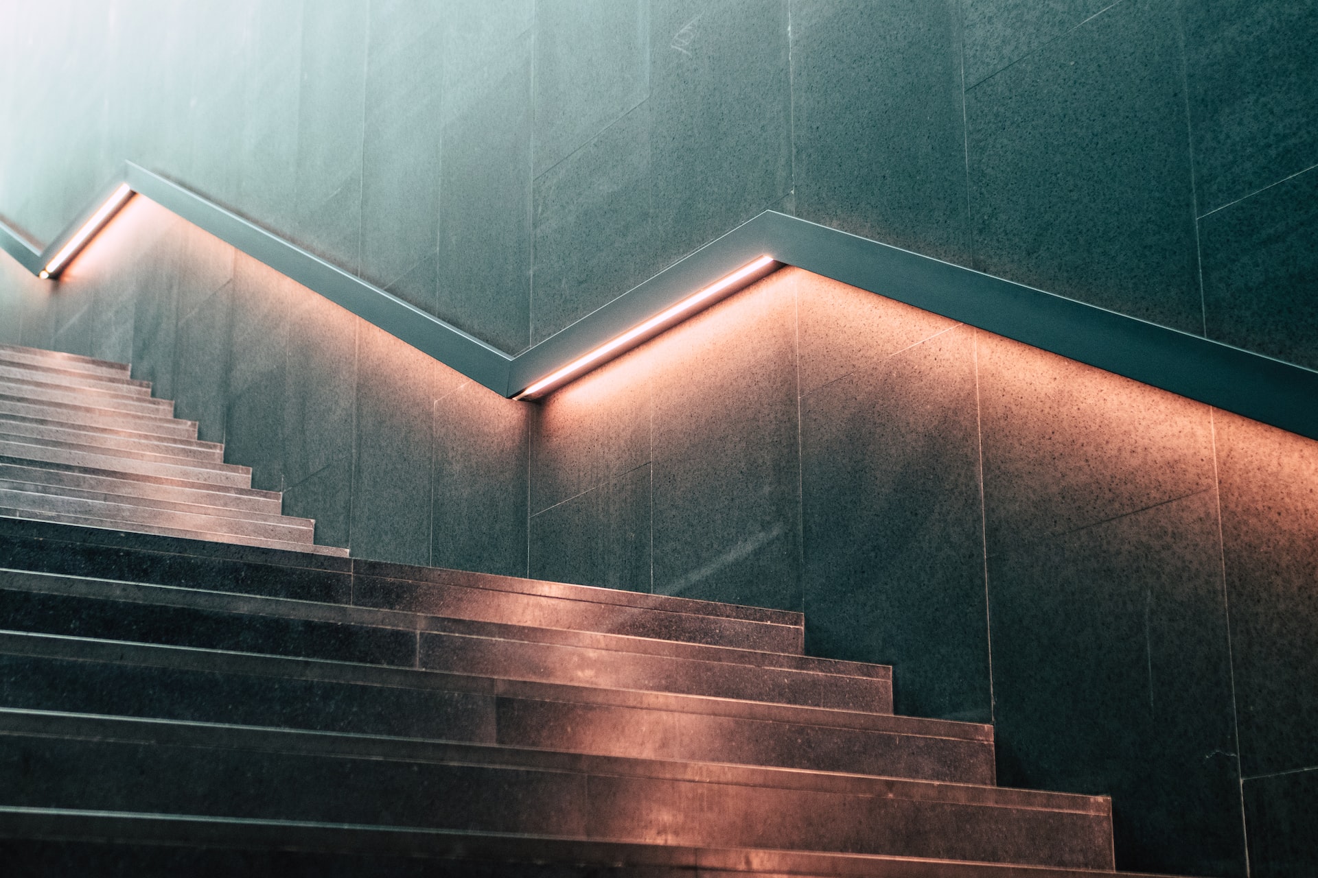 Stairway lighting. What kind to choose?